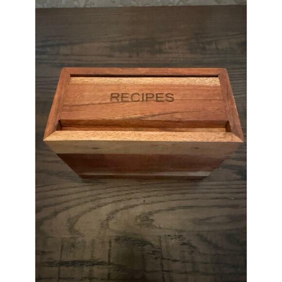 Vintage Wood Recipe Box with Recipe Rest – 4x6 Recipe Card Holder - Picture 4 of 8
